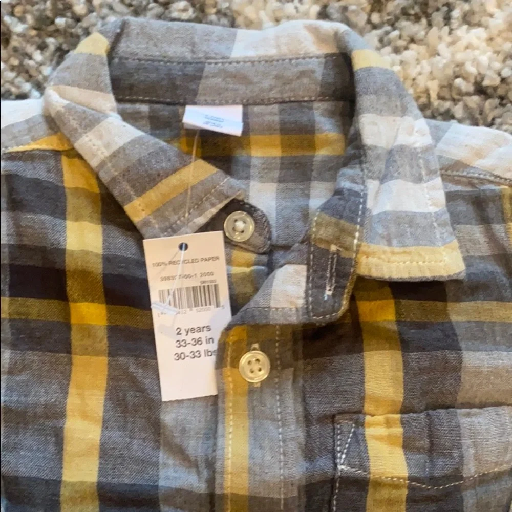 2t Gap Plaid button down. Yellow, gray